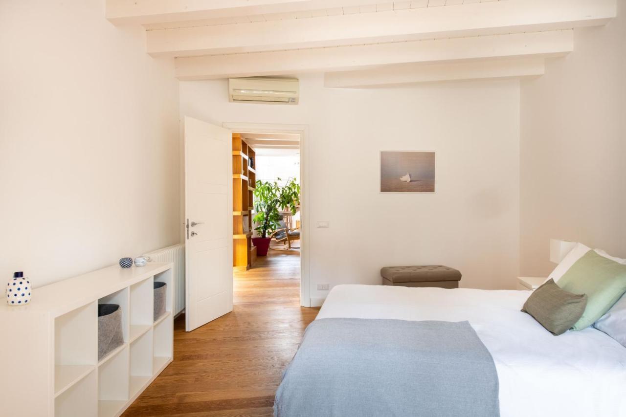 Vittorio Emanuele Apartment With Terrace By Wonderful Italy 팔레르모 외부 사진