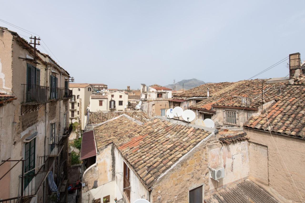 Vittorio Emanuele Apartment With Terrace By Wonderful Italy 팔레르모 외부 사진